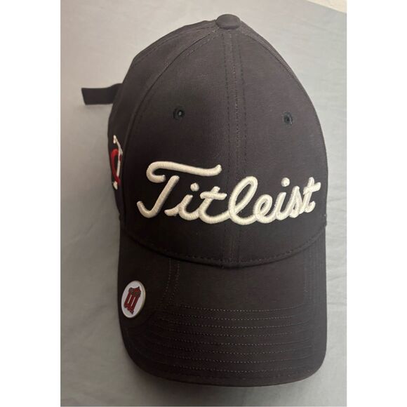 Titleist Hat Minnesota Twins New Era Collab Magnetic Ball Marker - Picture 3 of 8